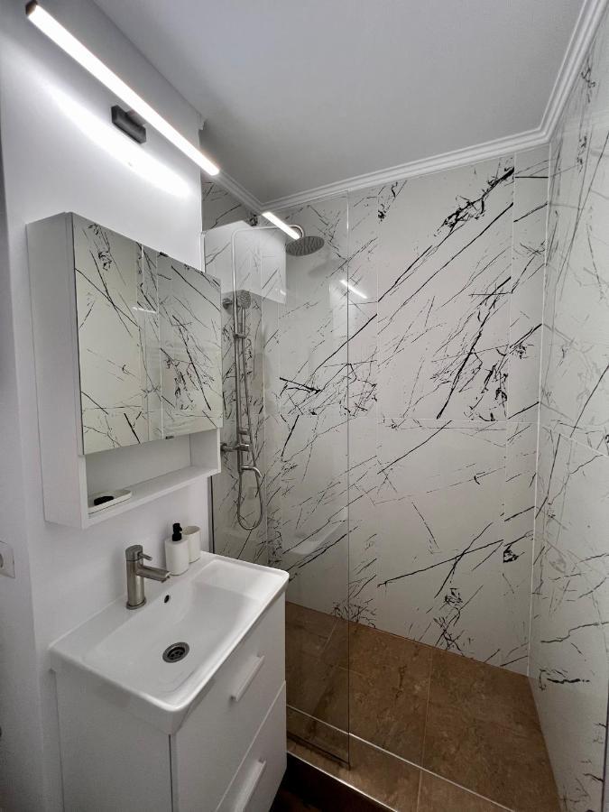 Ancodirect Apartments Rădăuţi Extérieur photo
